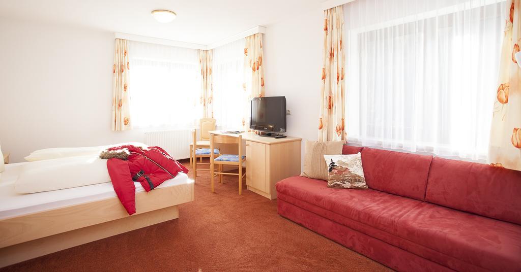 Haus Laendle Apartment Ischgl Ruang foto